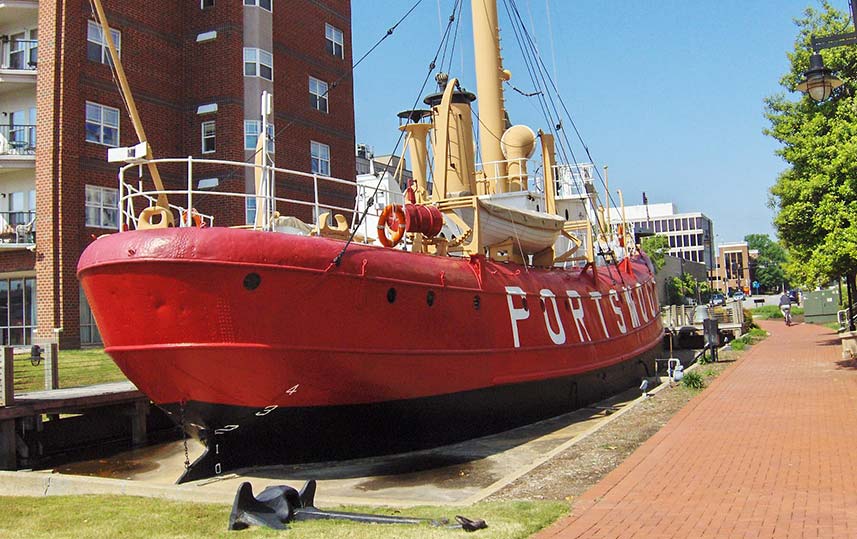 Portsmouth Naval Shipyard and Lightship Museum